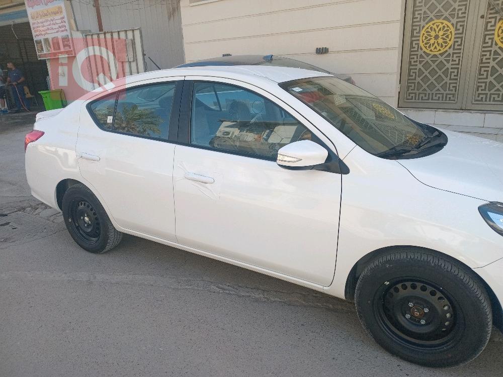 نيسان صني